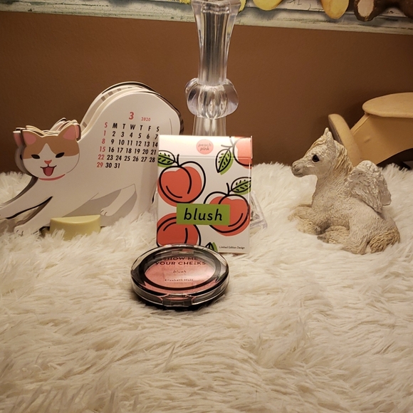 elizabeth mott Other - Elizabeth Mott Blush BNiB